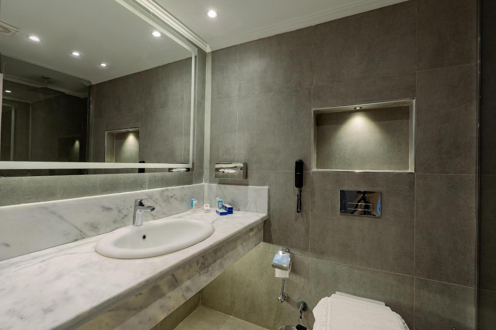 Deluxe Double or Twin Room Sea View